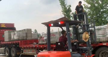 六安 黄金麻冰裂纹，地铺石装车