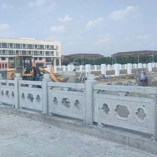 六安 白麻花岗岩荔枝面河道栏杆