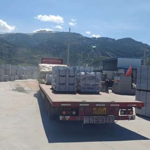 六安 芝麻白仿形路沿石，直形路沿石