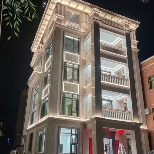 六安 芝麻白花岗岩别墅外墙夜间效果