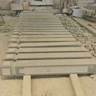 六安 芝麻白异形加工雕刻-栏杆大柱，方柱