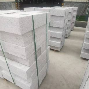 六安 白麻花岗岩路沿石，立缘石，平缘石，路牙石，道牙石，马路牙子等