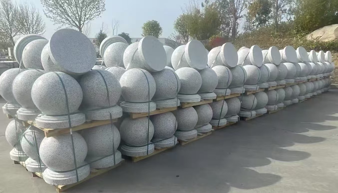 六安 白麻花岗岩石材圆球，石球，挡车球，隔离球，景观石球，风水球等