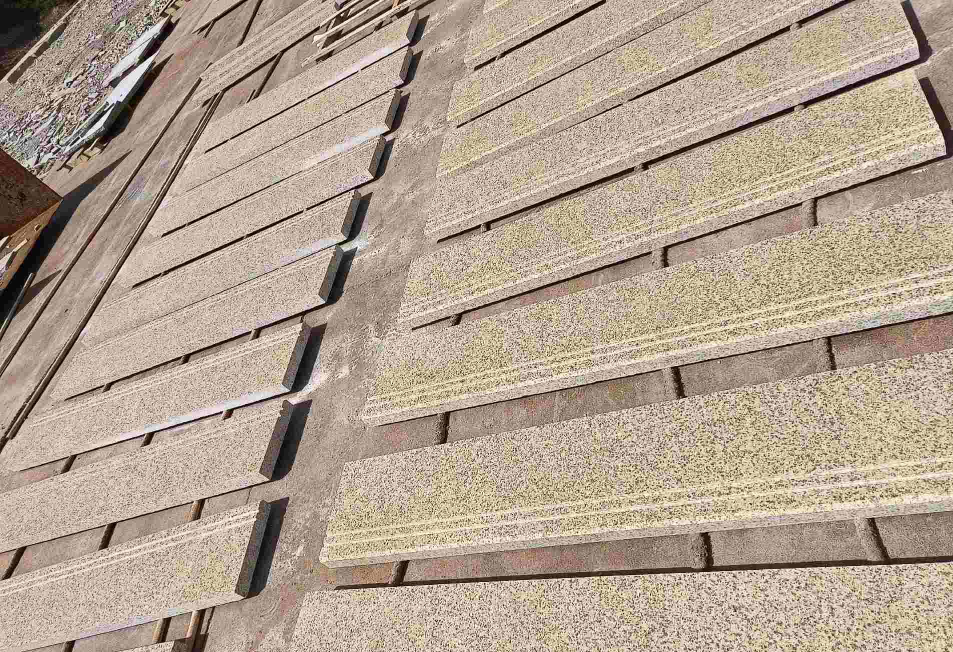 六安 黄金麻花岗岩光面楼梯踏步