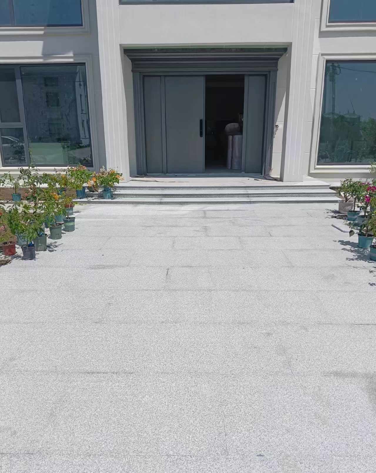 六安 芝麻白花岗岩地铺石地面铺装