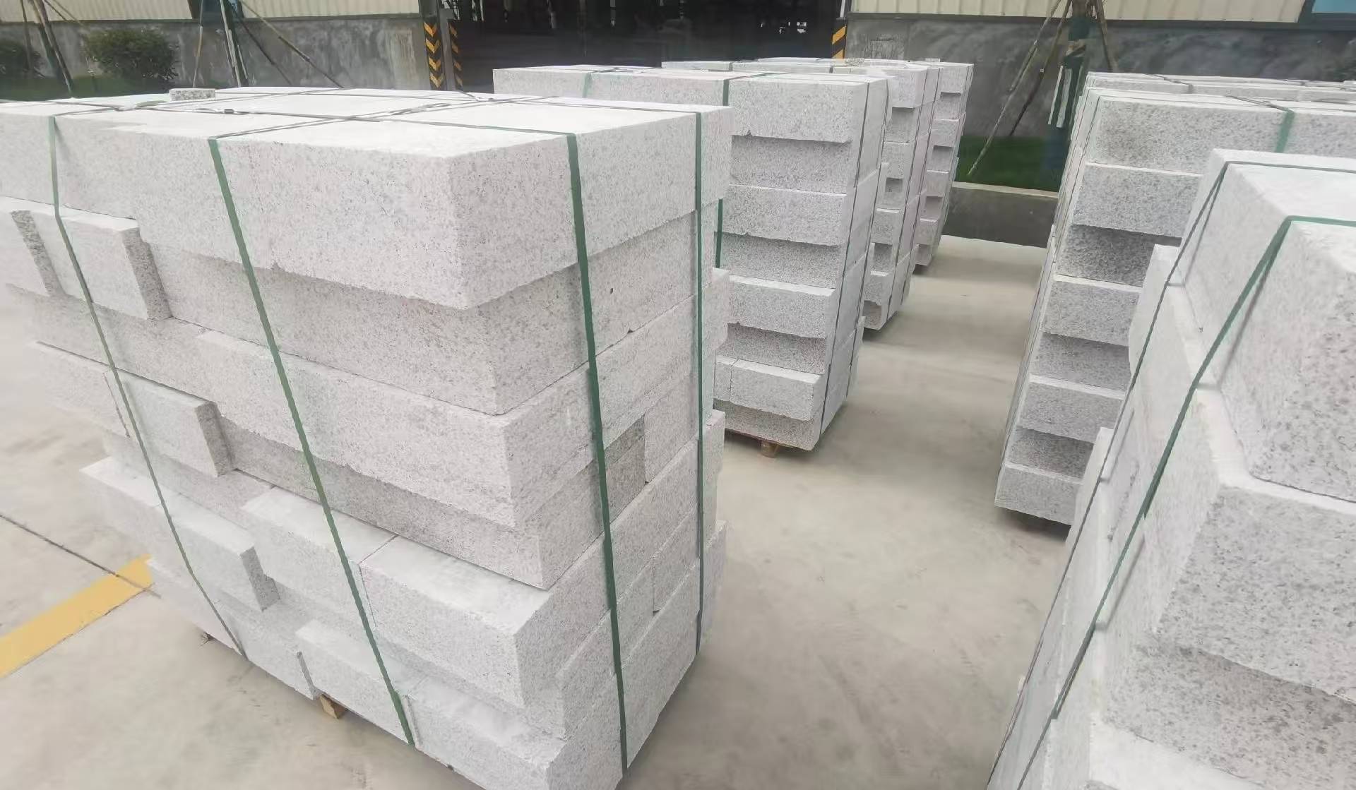 六安 白麻花岗岩路沿石，立缘石，平缘石，路牙石，道牙石，马路牙子等