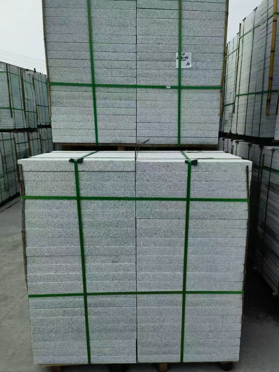 六安 芝麻白火烧，园林广场市政工程地铺石，1.8~5.0厚均有现货