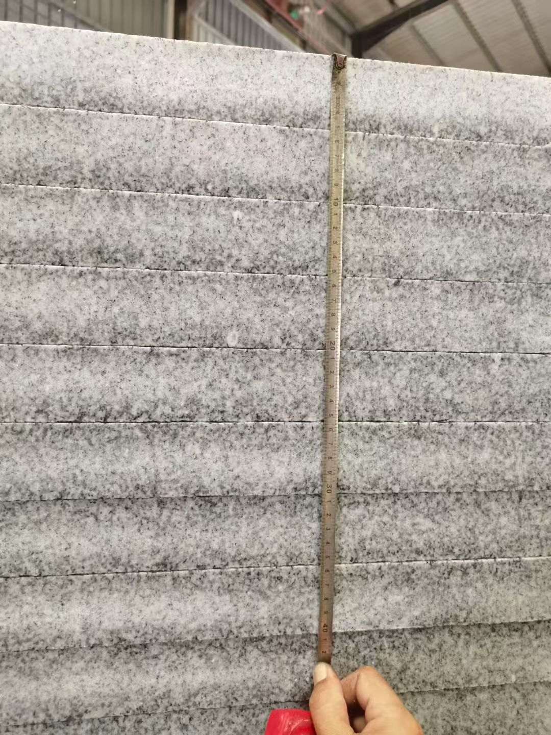 六安 芝麻白火烧成品厚薄均匀，B料价格接近A料质量