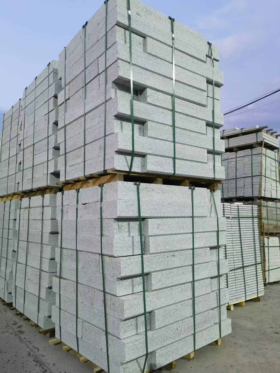 六安 芝麻白花岗岩路沿石，路缘石，路肩石，道牙，立缘石，马路牙子，街沿石，侧石等