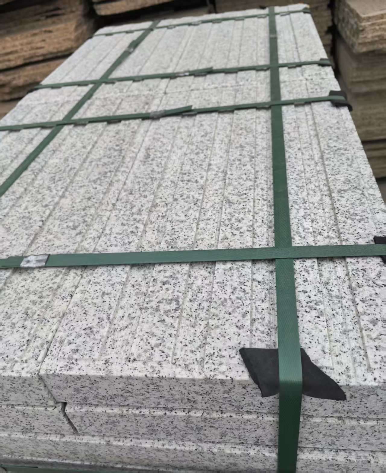 六安 白麻花岗岩直行盲道石，盲条，地铺石