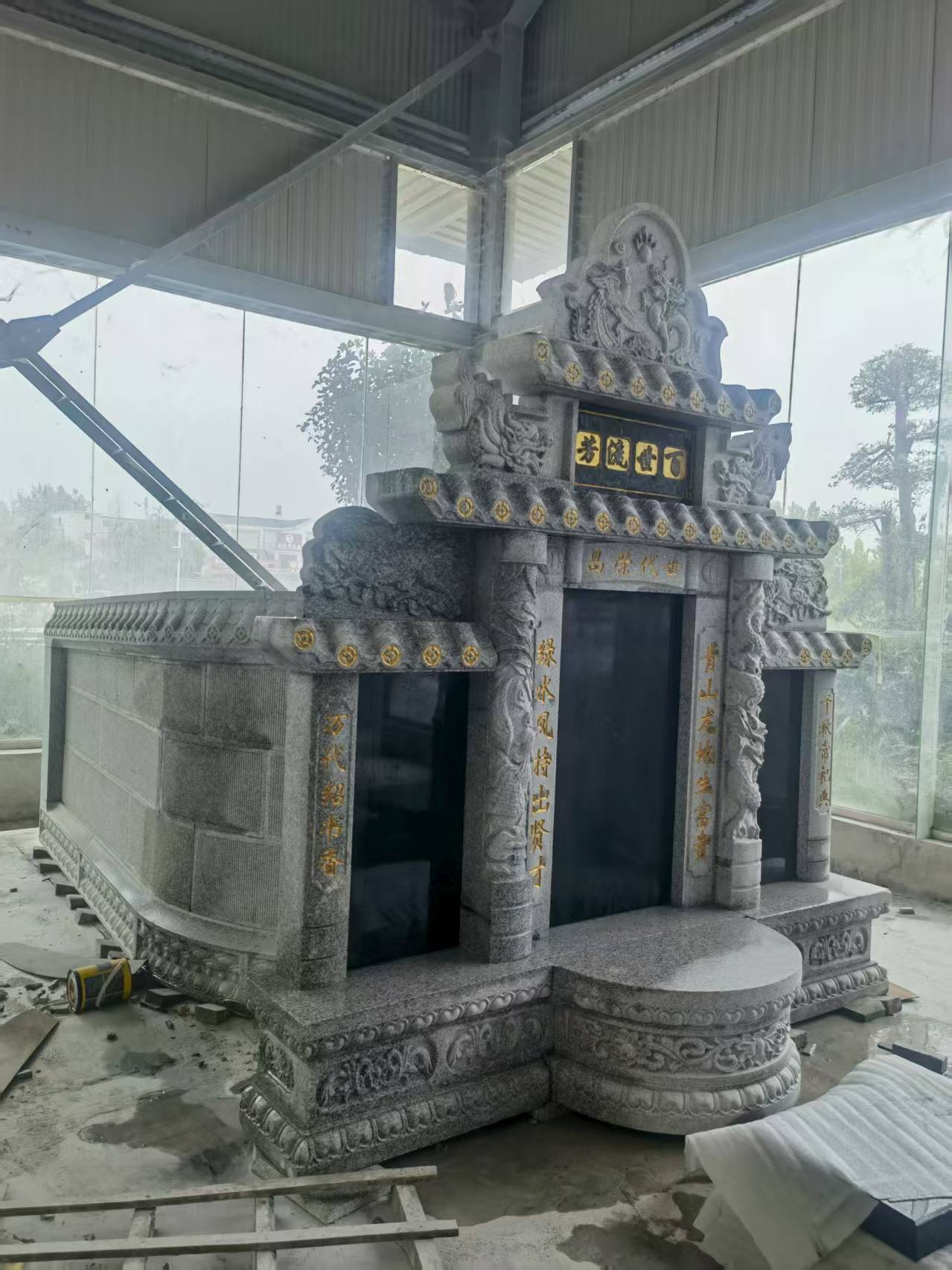 六安 芝麻白墓碑效果展示图